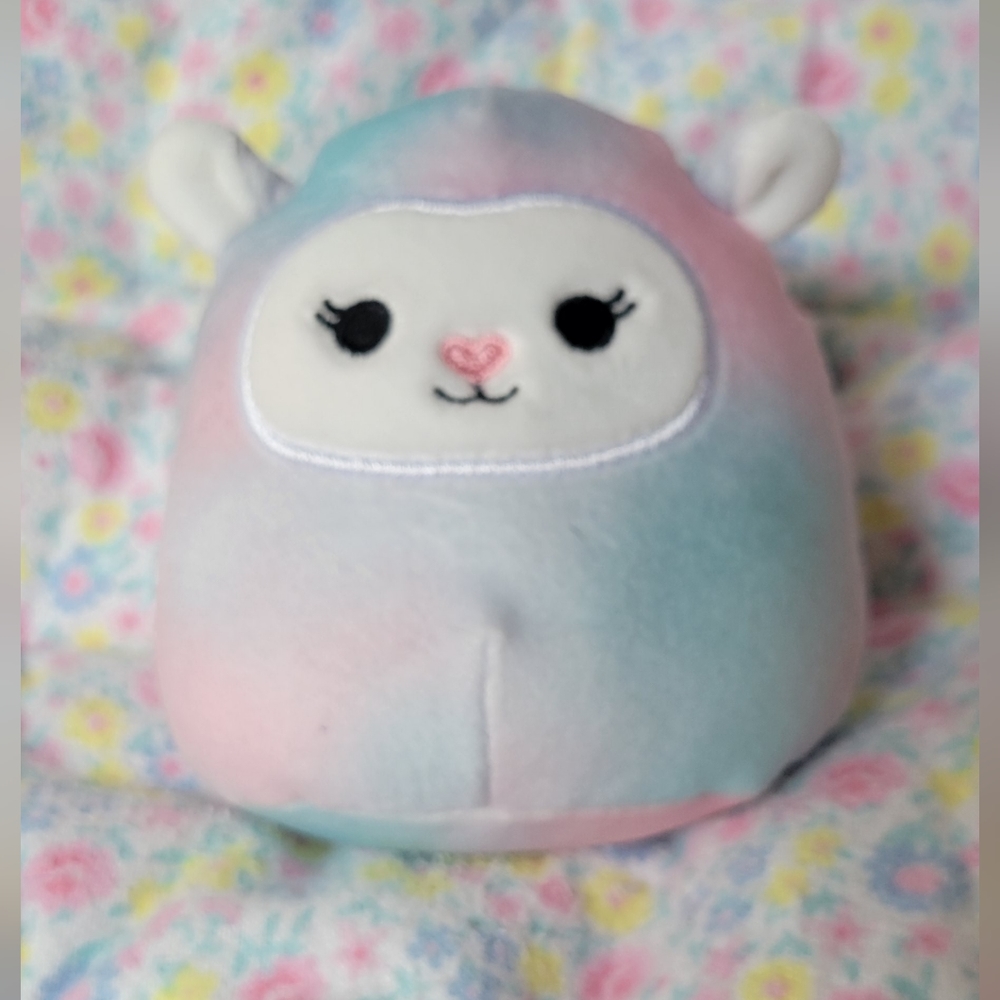 Arabella Squishmallow
